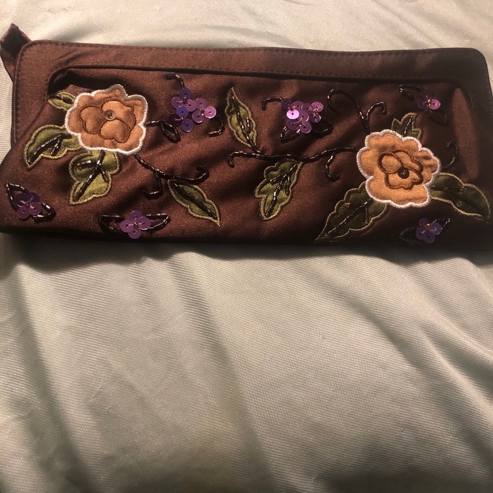 NEW sequined clutch purse in impeccable condition